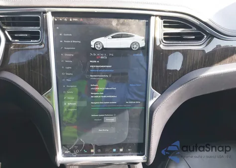 2013 Tesla Model S из США, поврежденный, VIN 5YJSA1CN5DFP08187